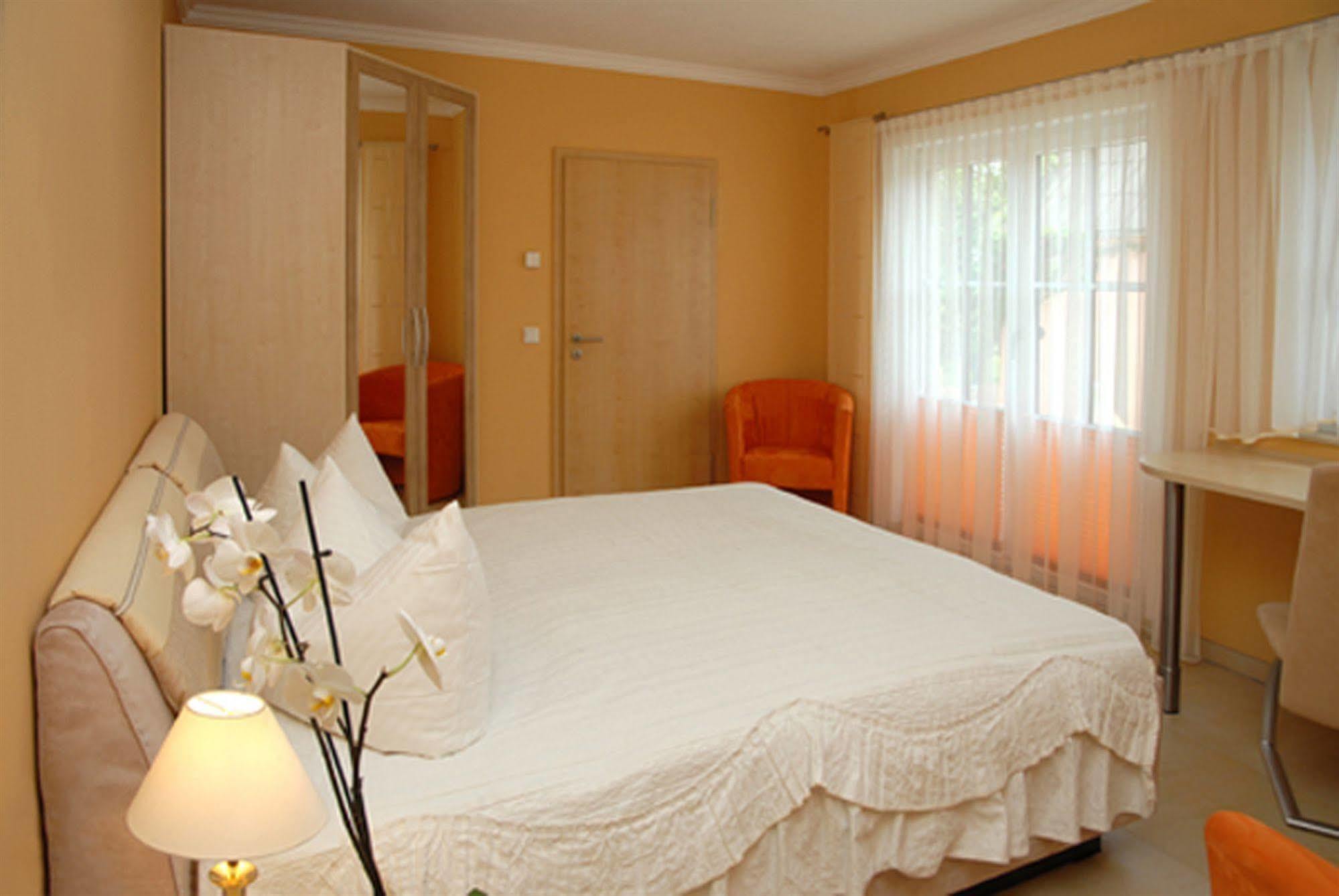 Hotel "Pension Marlis" Garni Reichenberg  Exterior foto